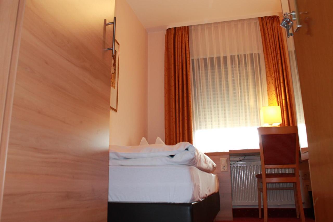 Hotel Huebler Frankfurt am Main Exterior photo