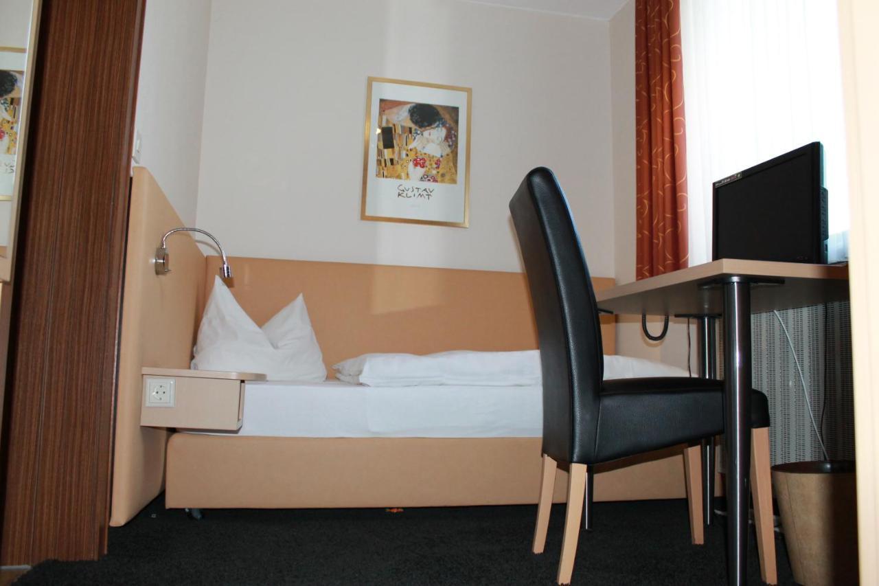 Hotel Huebler Frankfurt am Main Exterior photo