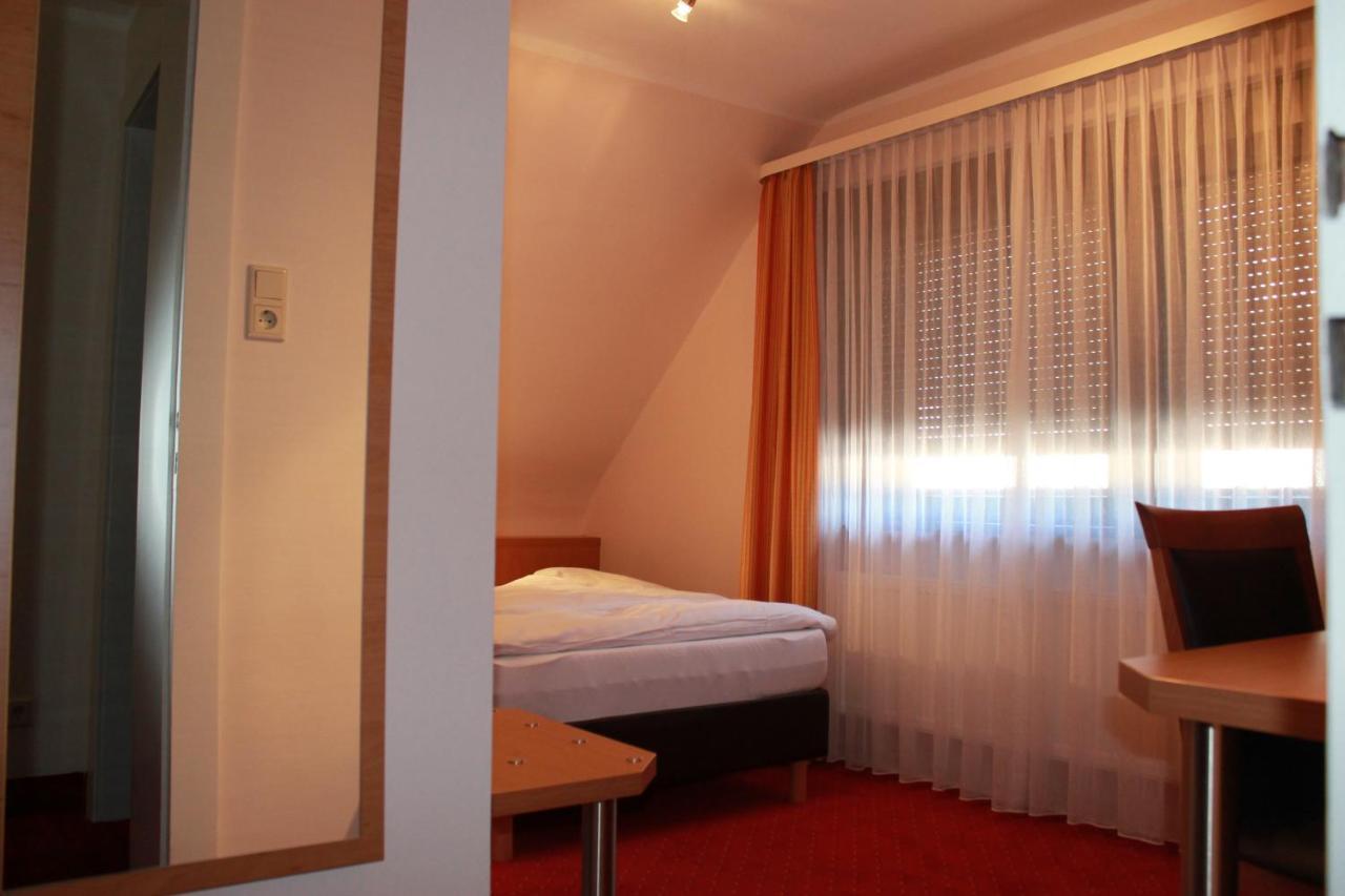 Hotel Huebler Frankfurt am Main Exterior photo