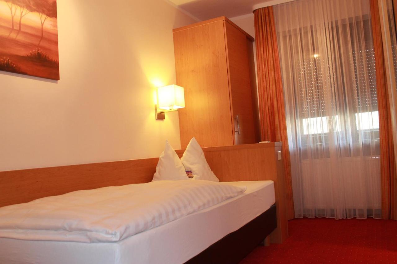 Hotel Huebler Frankfurt am Main Exterior photo